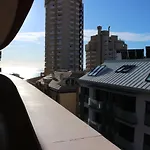 Gran Cerca De La Playa Con Piscina En El Centro 公寓 *
